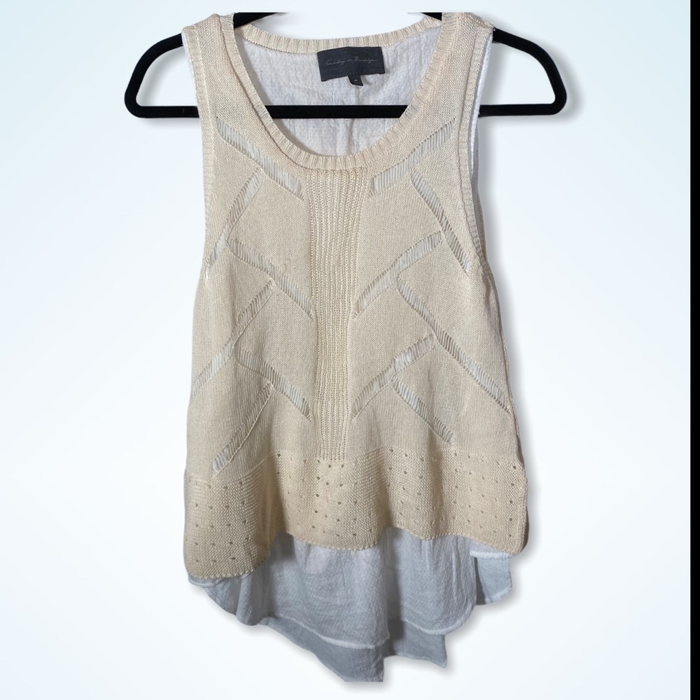 ANTHROPOLOGIE Sunday in Brooklyn layered Top. Cream w/white soft lining  Size S